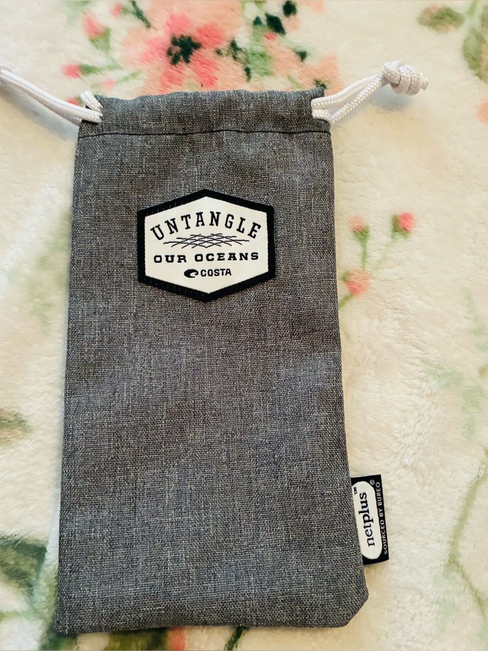 Costa Gray Drawstring Sunglass Pouch with Untangle Our Oceans Patch